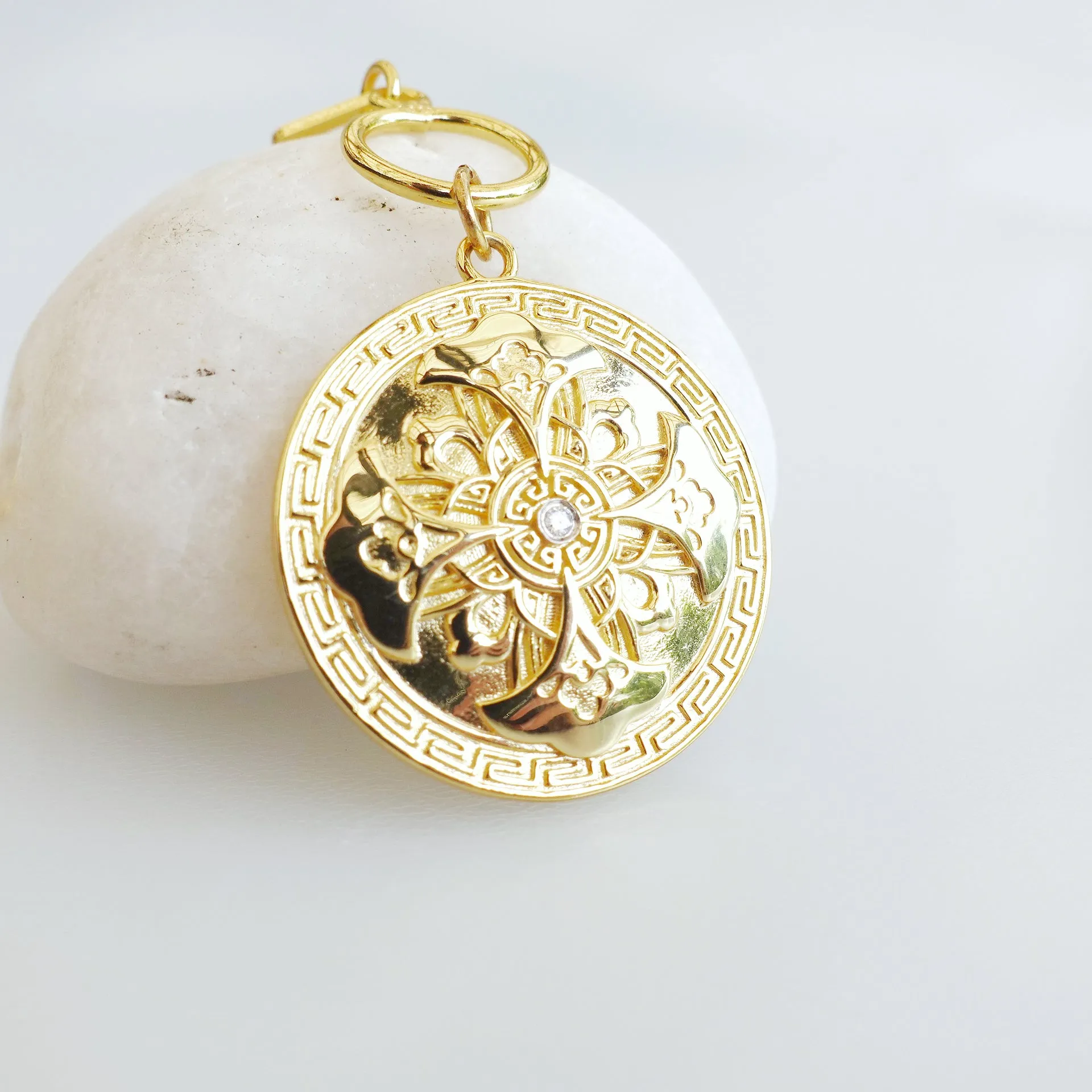 Auspicious Flower Pendant Necklace