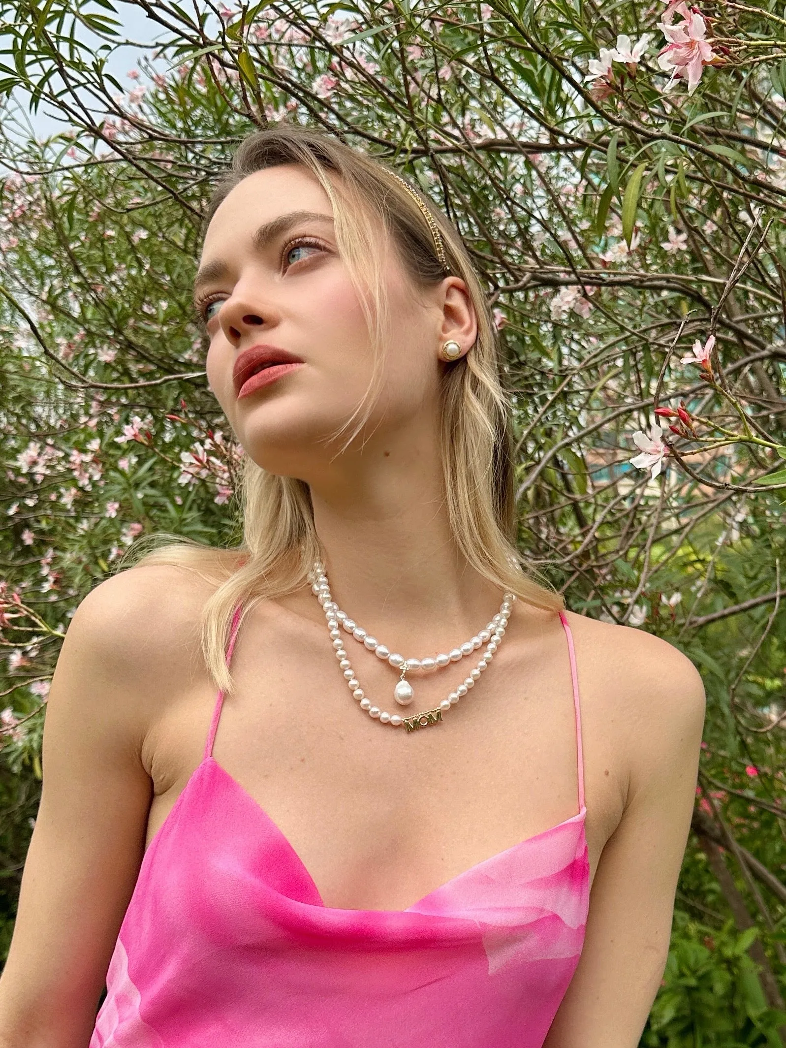 Freshwater Pearls with MOM Pendant Necklace LN060