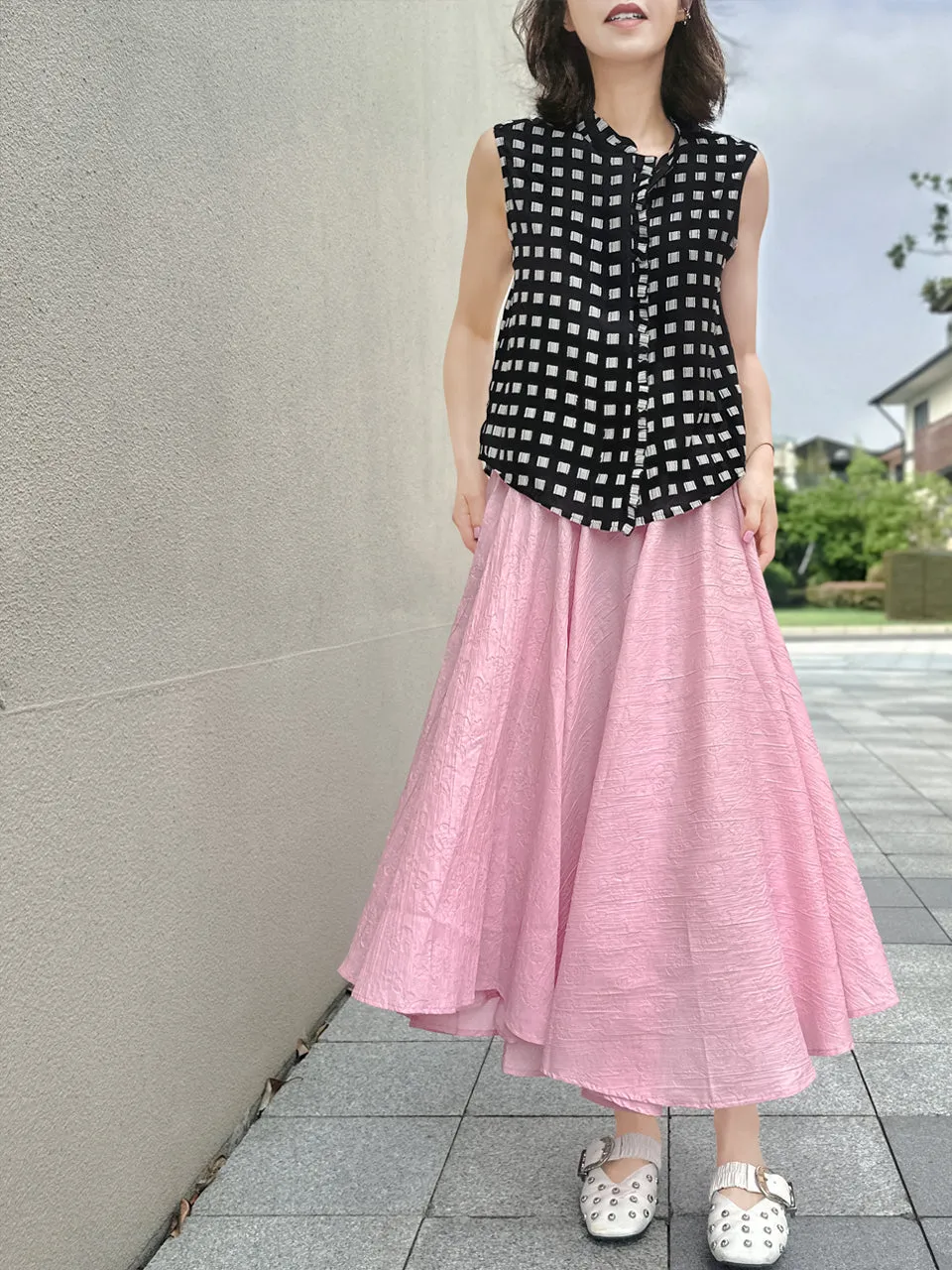 Last Chance! Monochrome Checker Embroidered Silky Sleeveless Blouse