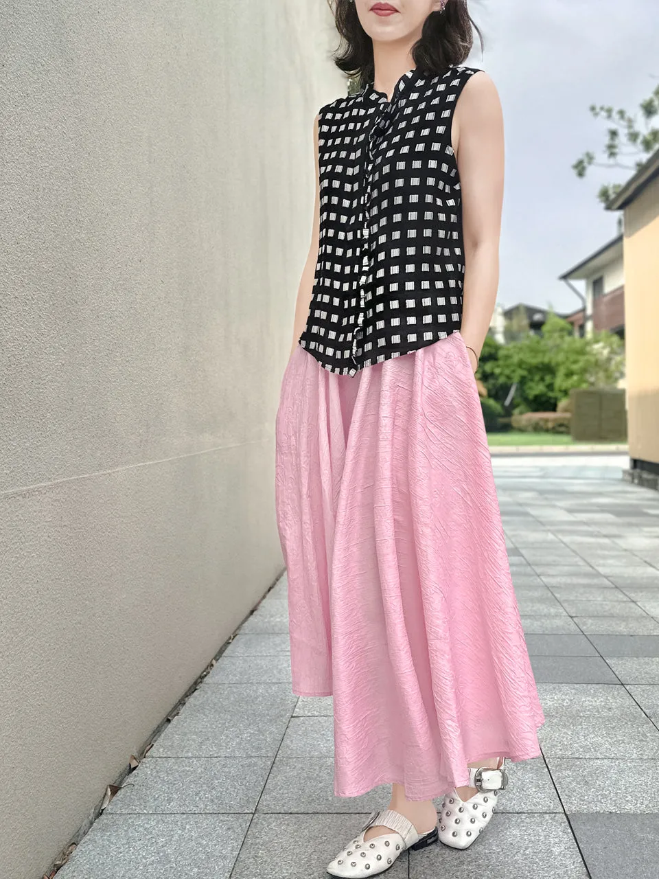 Last Chance! Monochrome Checker Embroidered Silky Sleeveless Blouse