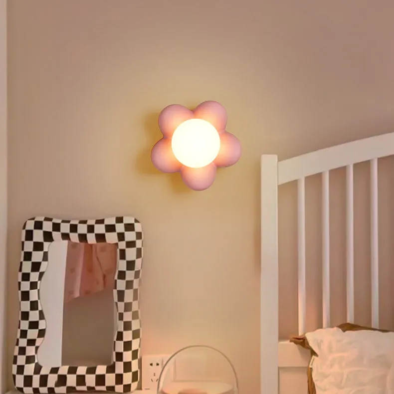 Modern Art Deco Flower Design Wood Resin 1-Light Wall Sconce Lamp For Living Room