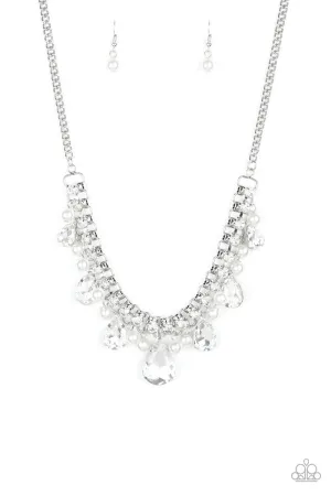 Paparazzi Knockout Queen - White Necklace