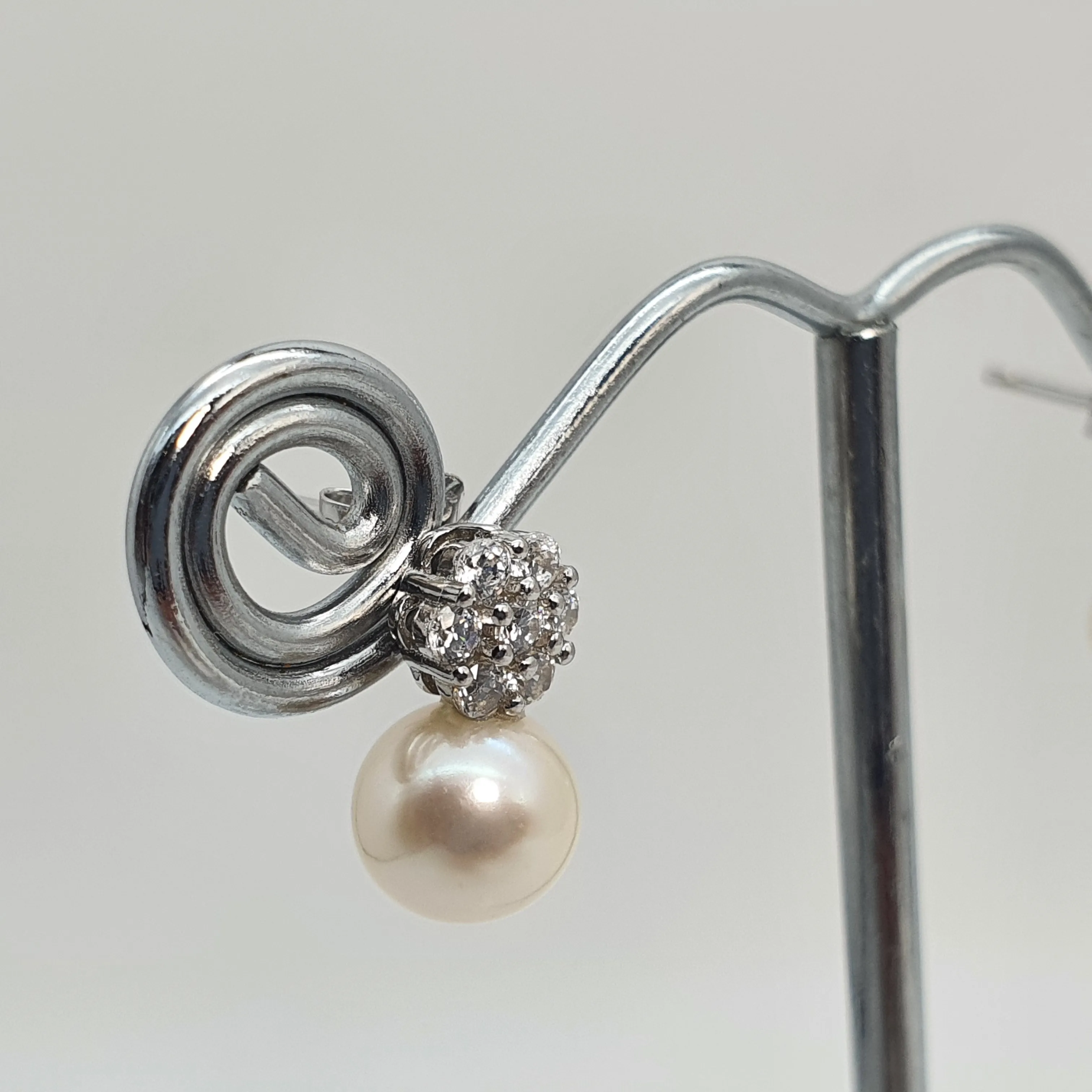 Round Freshwater Pearl Floral Earring, Sterling Silver