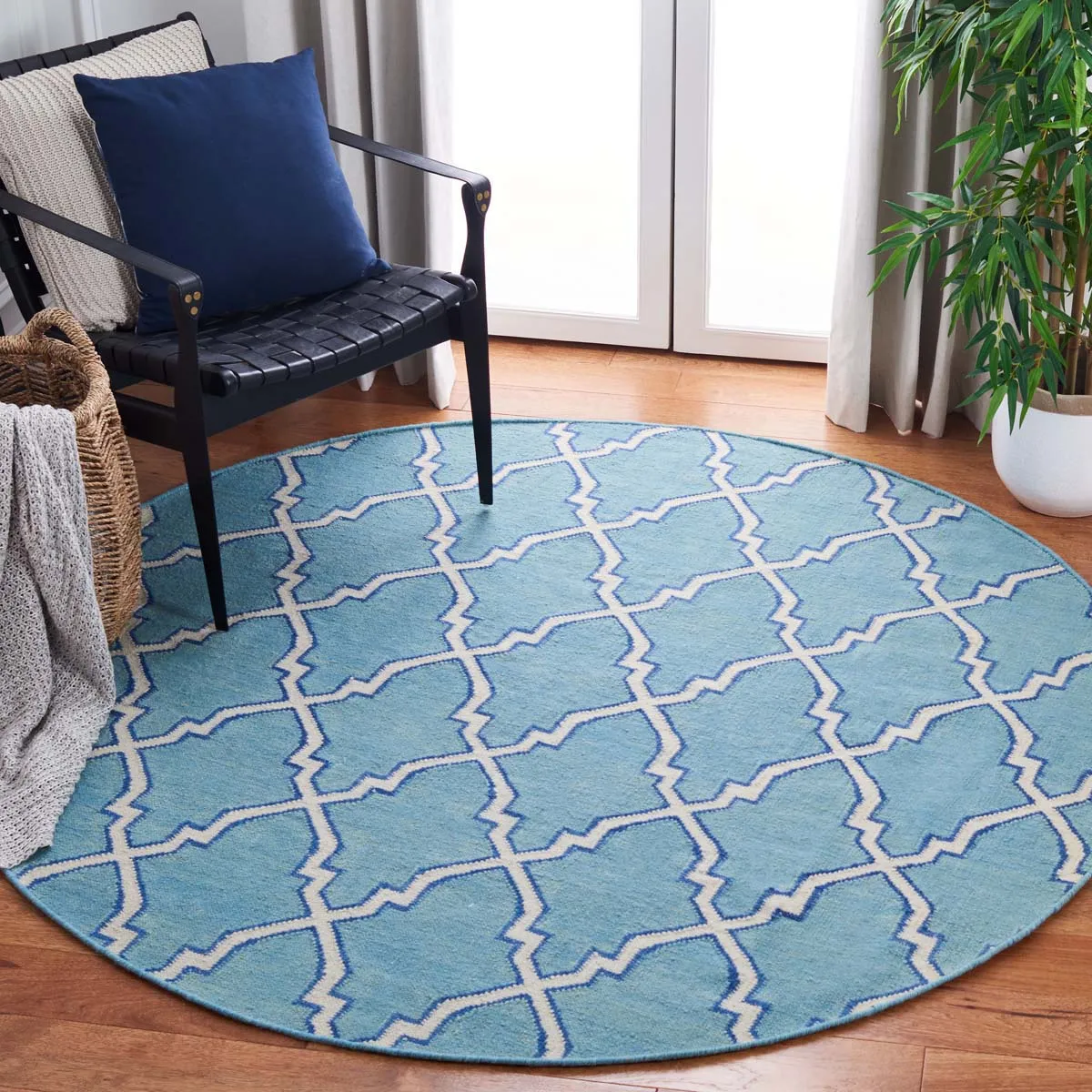 Safavieh Dhurries 564 Rug, DHU564