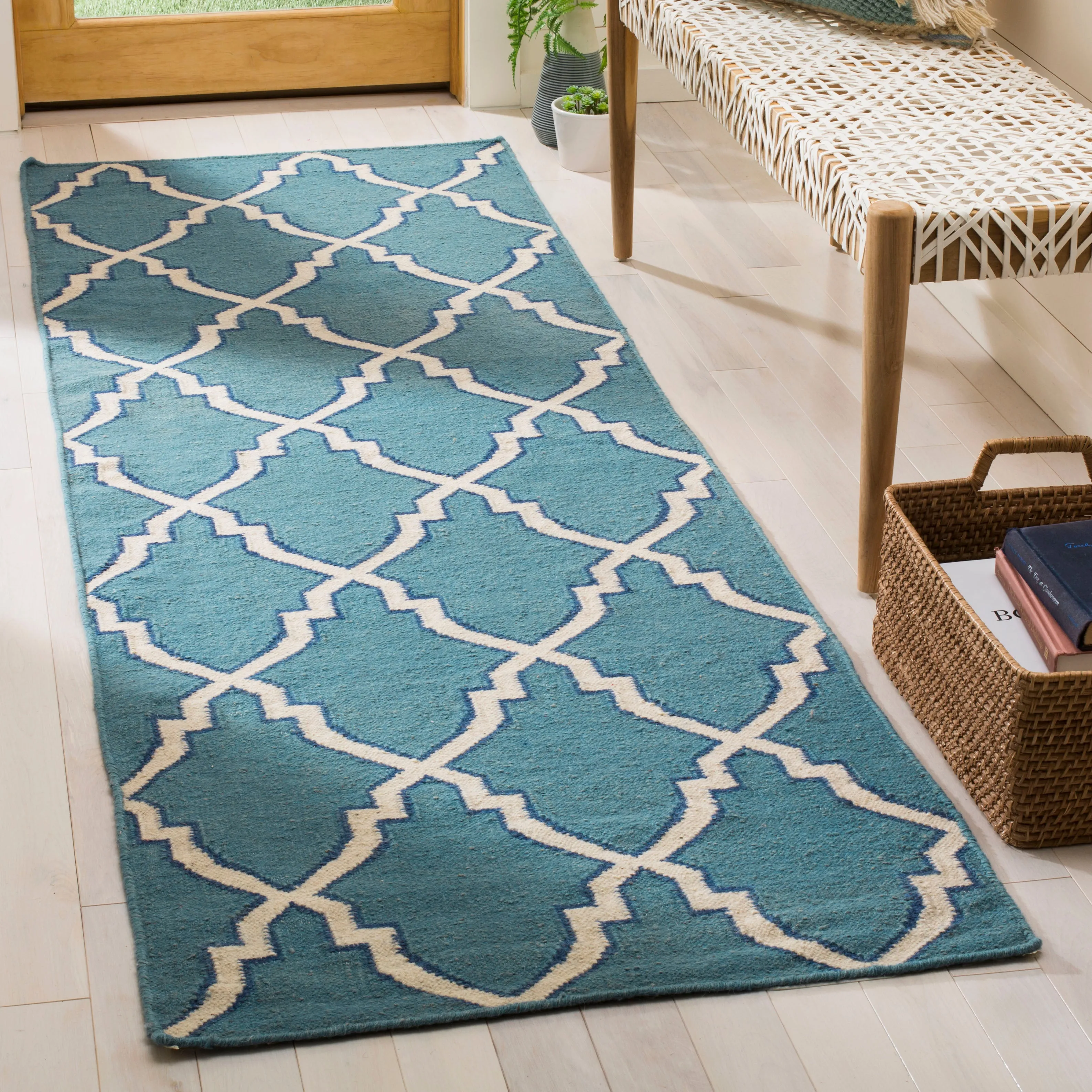 Safavieh Dhurries 564 Rug, DHU564