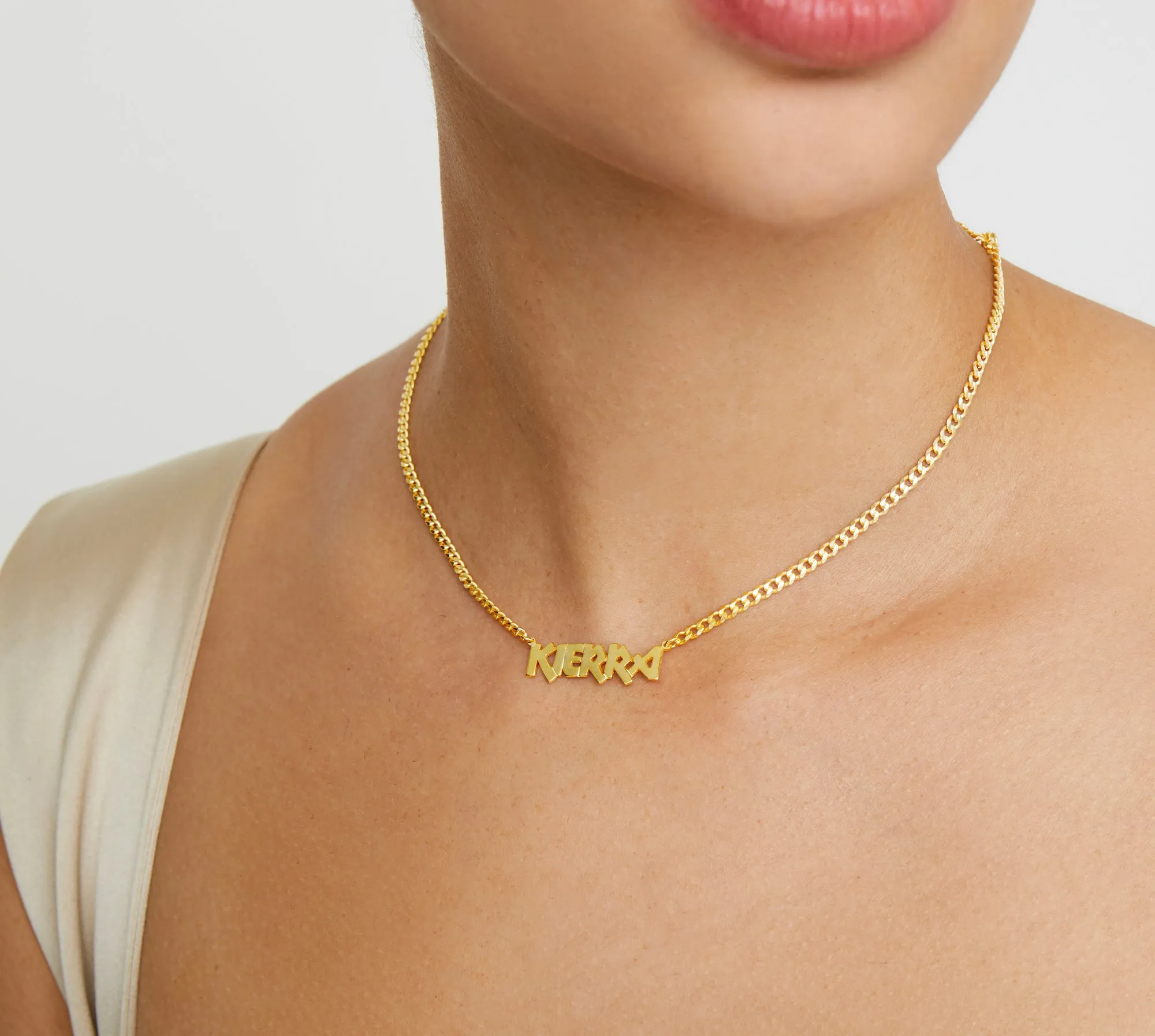 THE CAMDEN MINI CHOKER NAMEPLATE