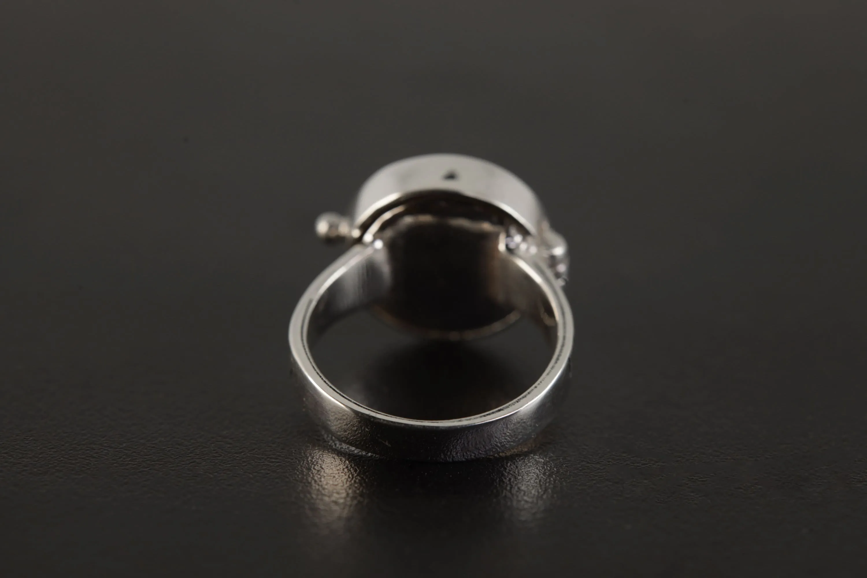 Treasure Box / Stash - High Polish Texture Sterling Silver Capsule Ring - Solid Australian Lightning Ridge Opal