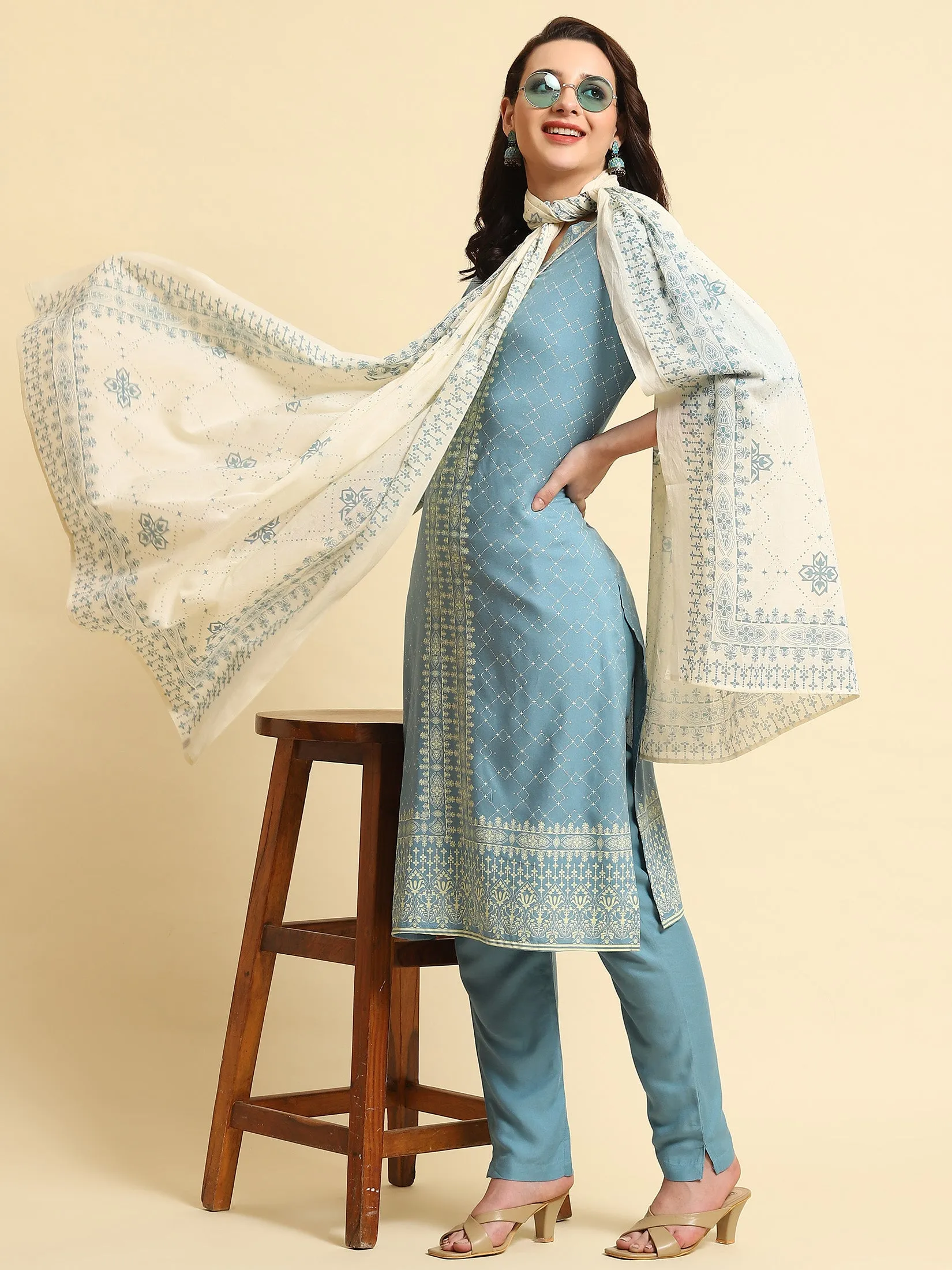 Women Blue Geometric Printed Kurta Trouser Dupatta