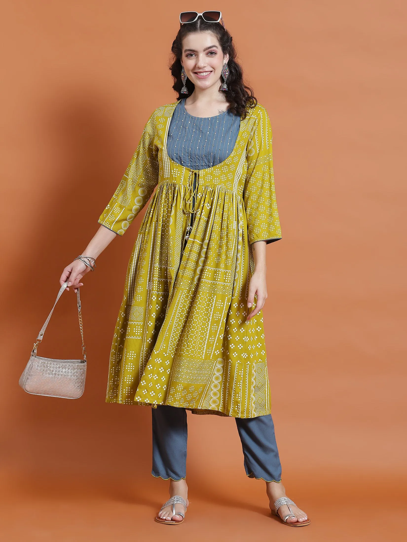 Women Green Geometric Print Kurta Jacket Trouser