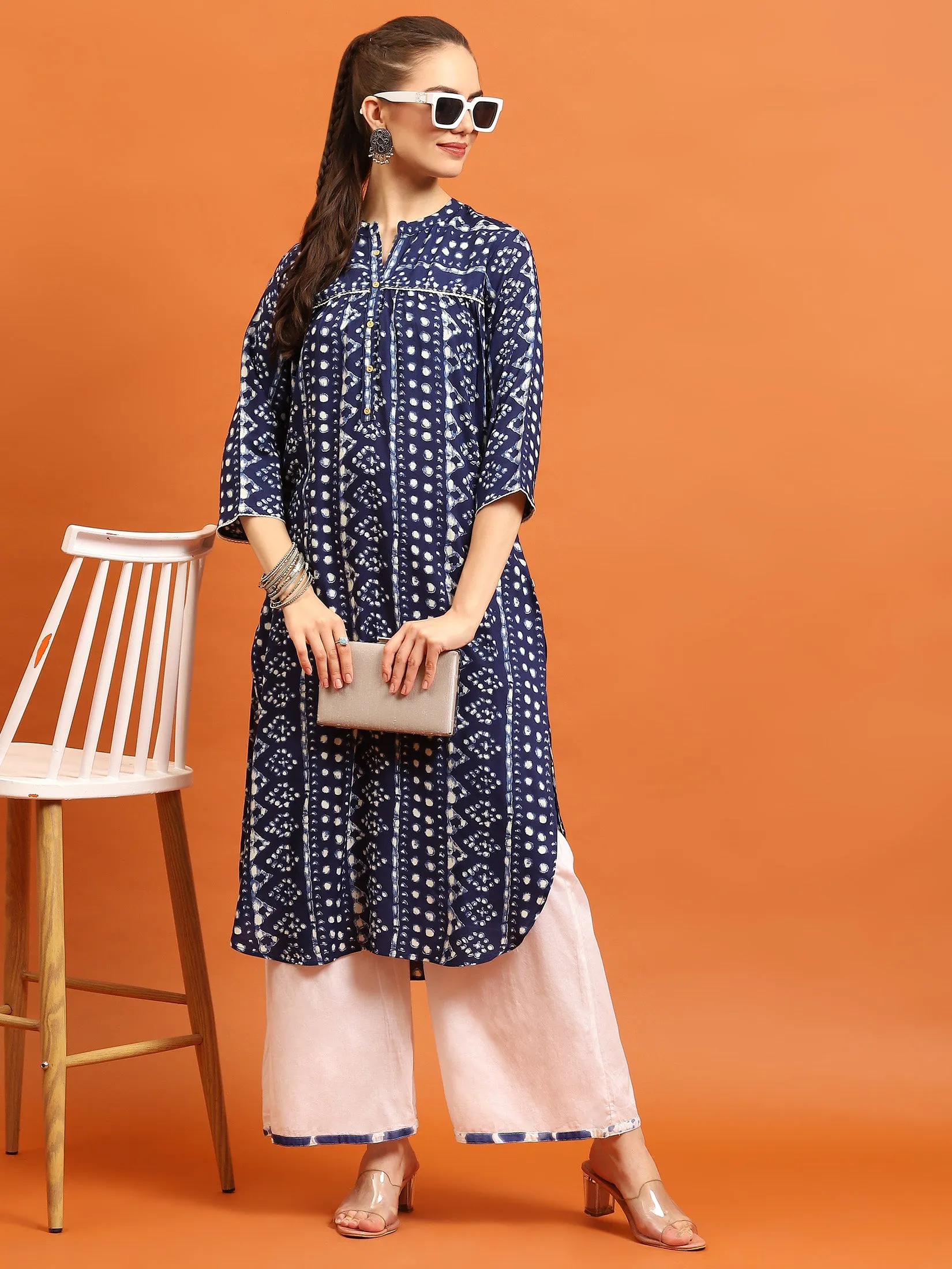 Women Navy Blue Geometric Printed Kurta