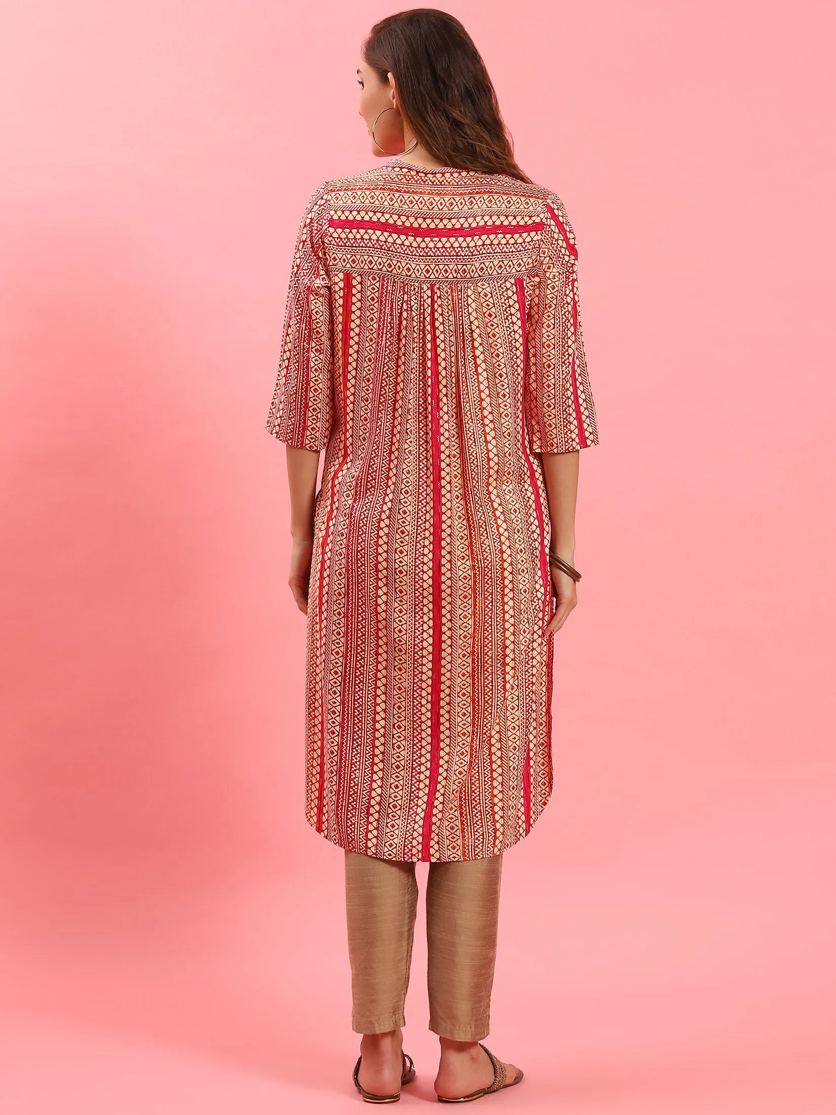 Women Pink Geometric Printed Kurta